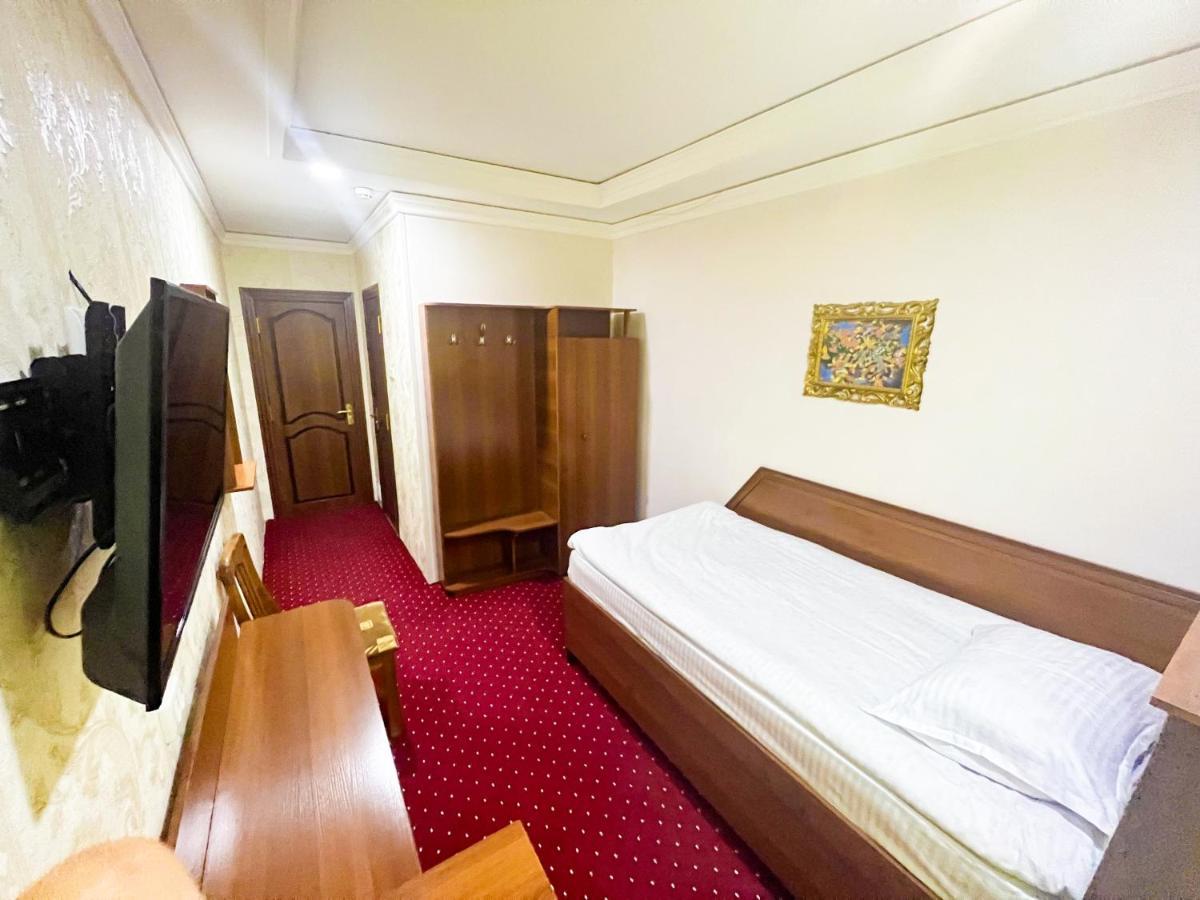 Reikartz Urgench Hotel ภายนอก รูปภาพ